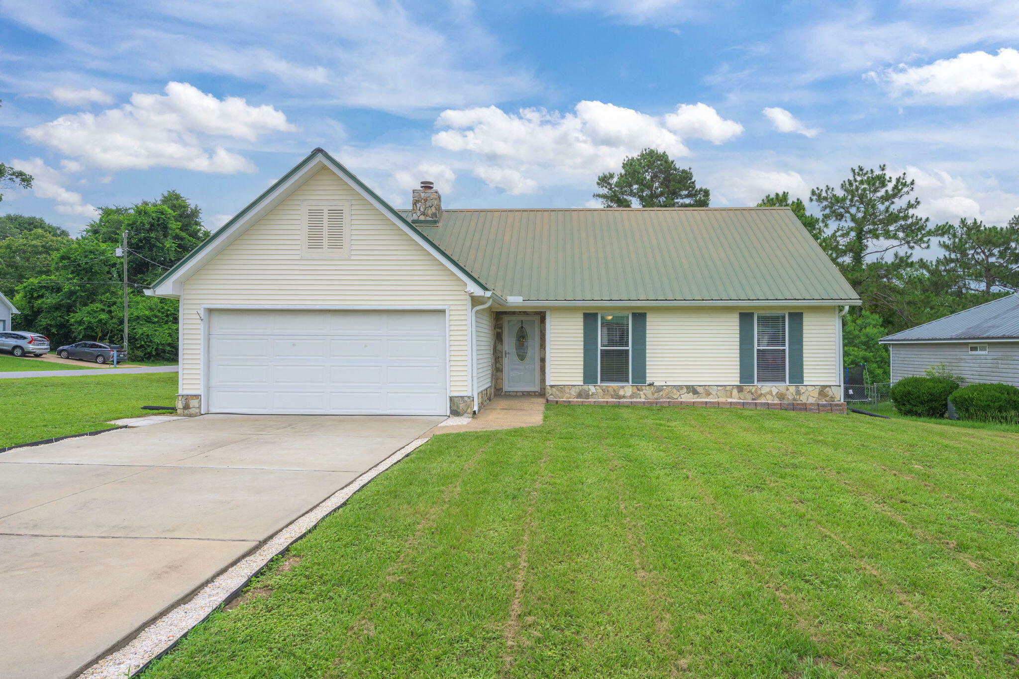 Property Photo: 4821 Summer Creek Cove FL 32539