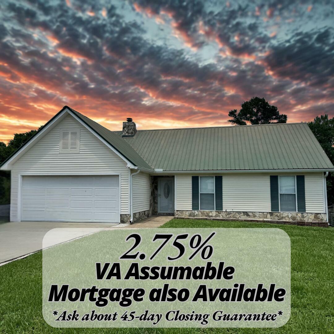 Property Photo: 4821 Summer Creek Cove FL 32539