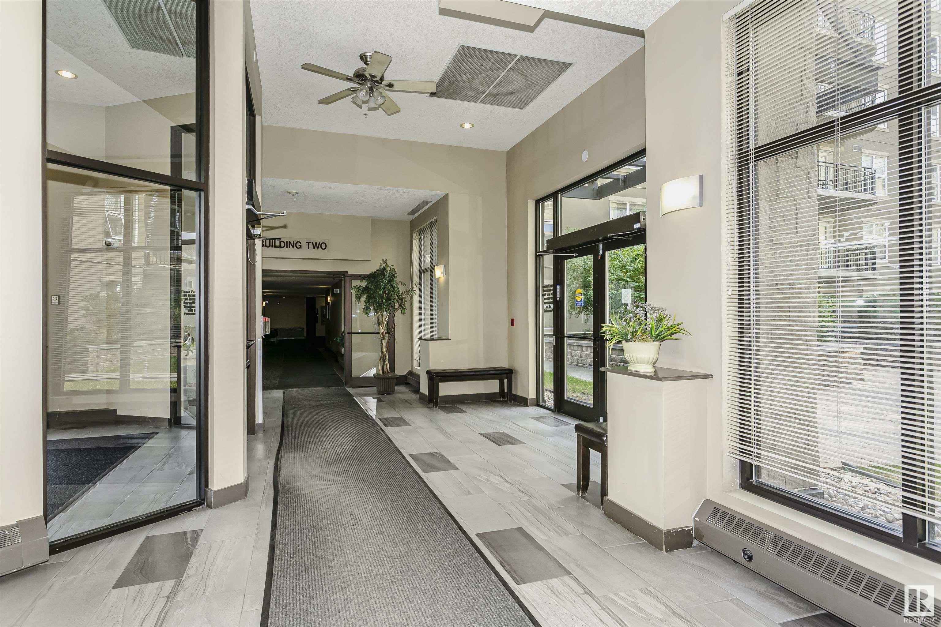 Photo de la propriété: 4245 139 Avenue NW 1-307 AB T5Y 3E8