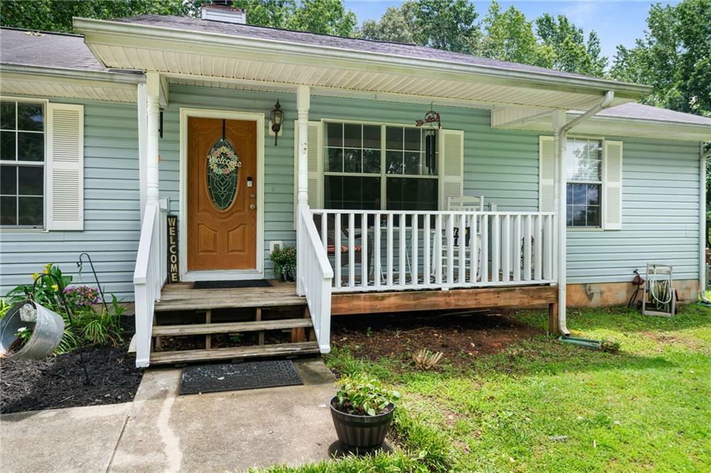 Property Photo:  5614 North Hall Place  GA 30564 