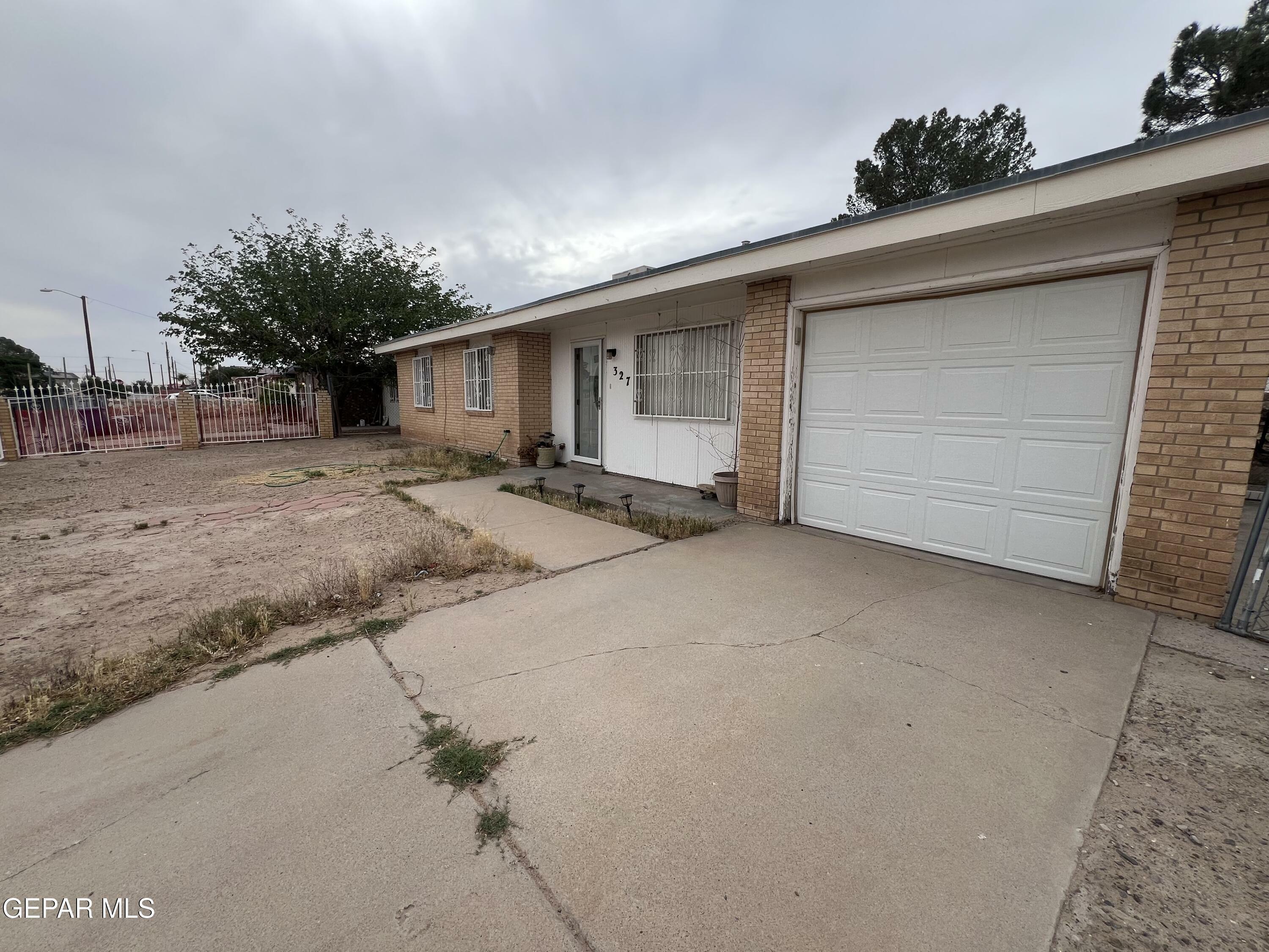 327 Jesuit Drive  El Paso TX 79907 photo