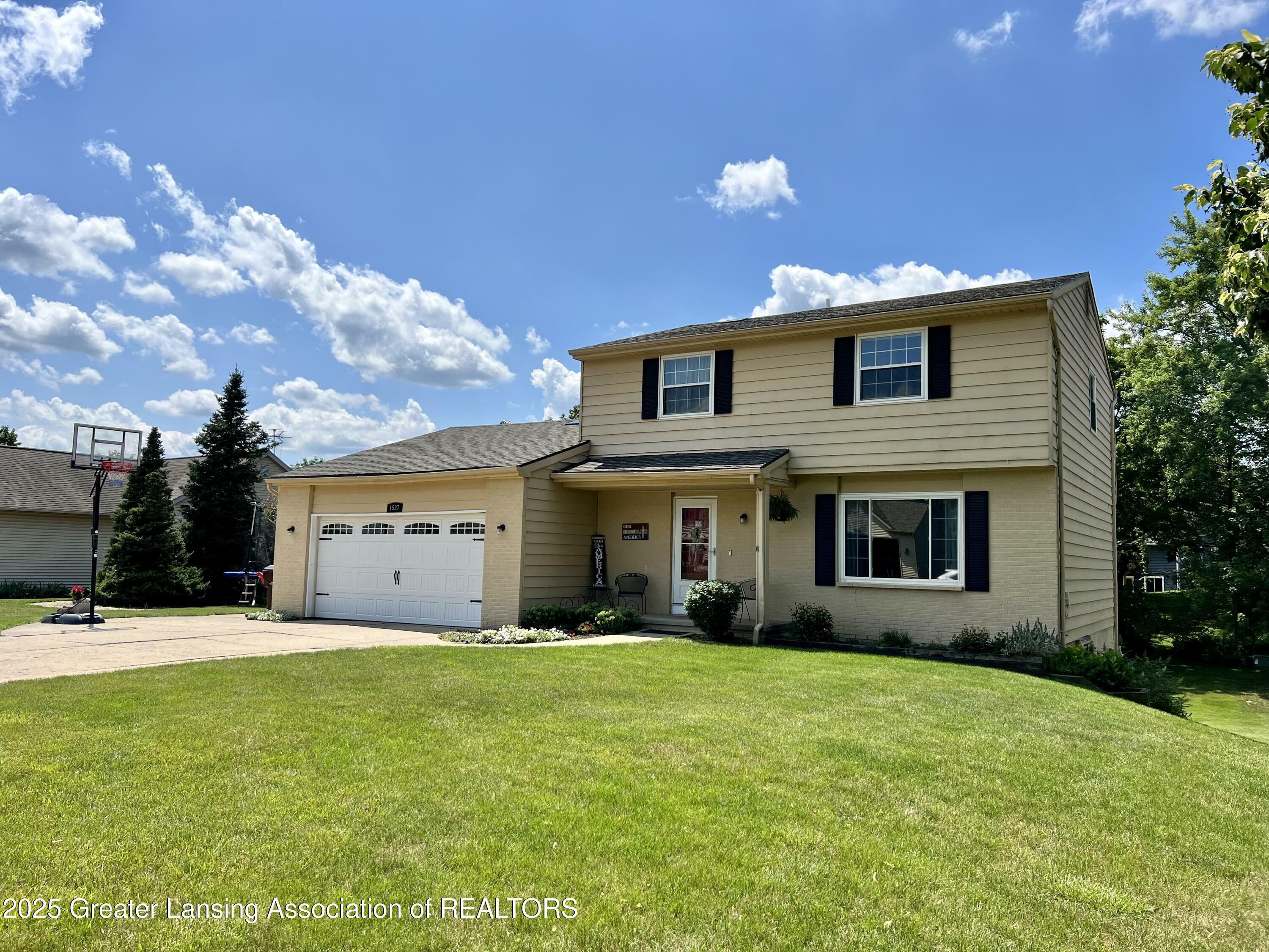 Property Photo: 1527 Lindy Drive MI 48917