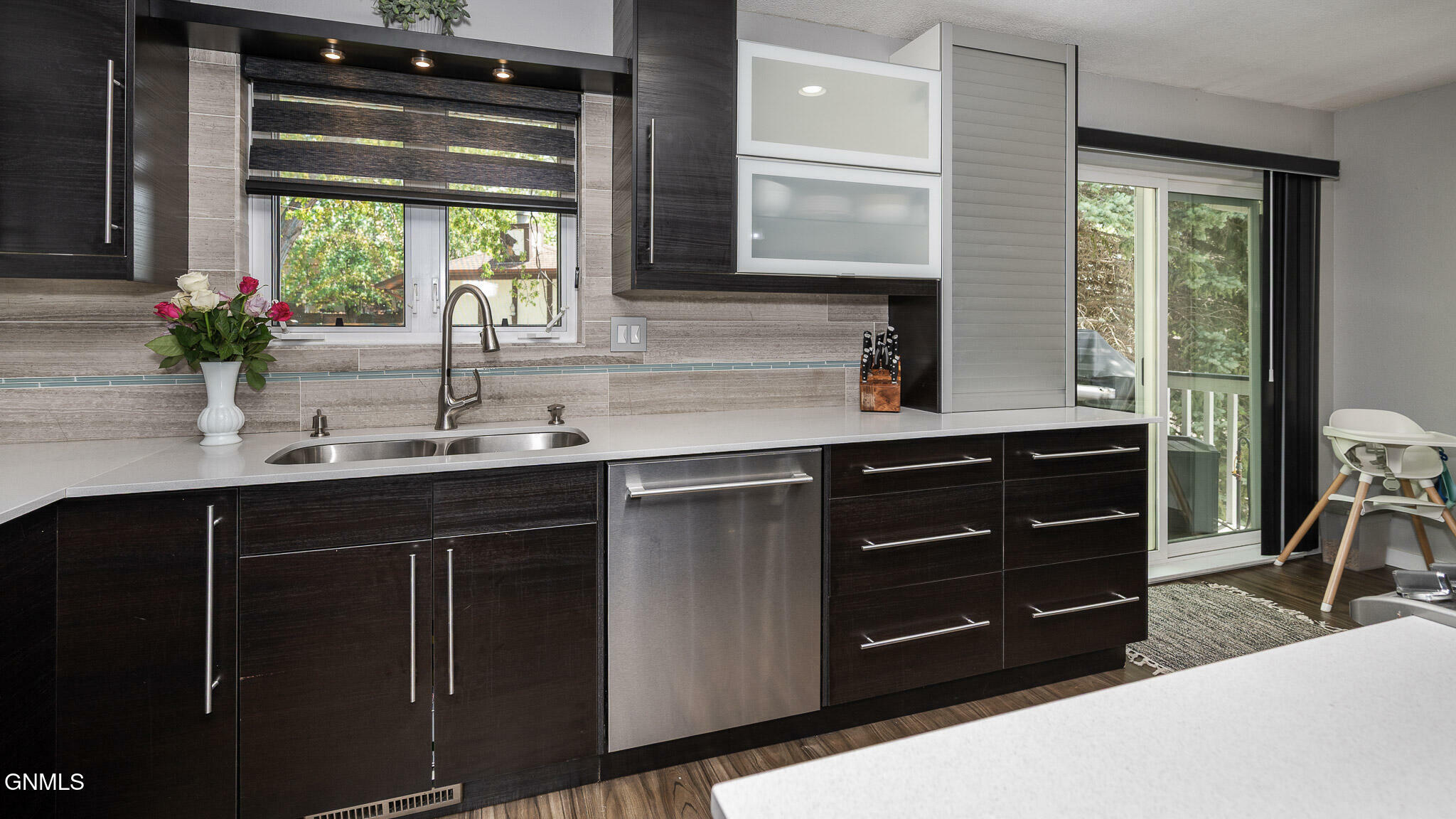 Property Photo:  3048 Ontario Lane  ND 58503 