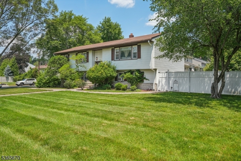 Property Photo: 239 Homestead Rd NJ 07652