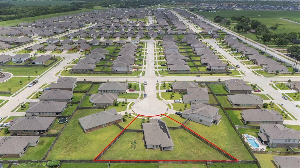 Property Photo: 5204 Rushing Brook Lane TX 77469