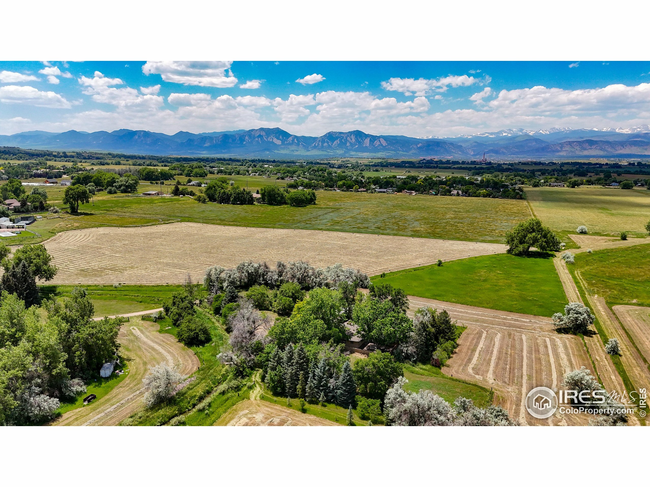Property Photo: 2221 N 95th St CO 80301
