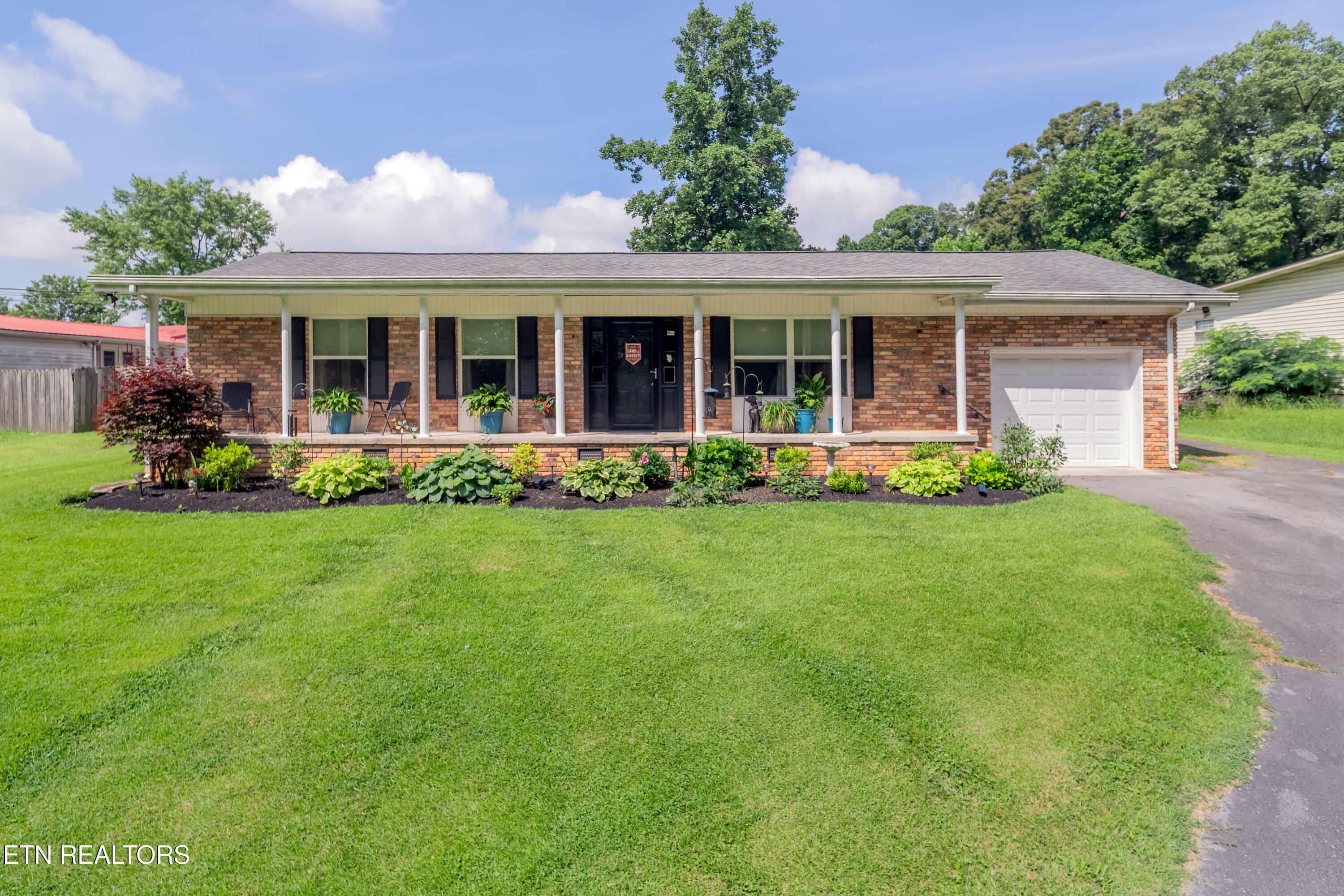 Property Photo: 3224 Culpepper Rd TN 37917