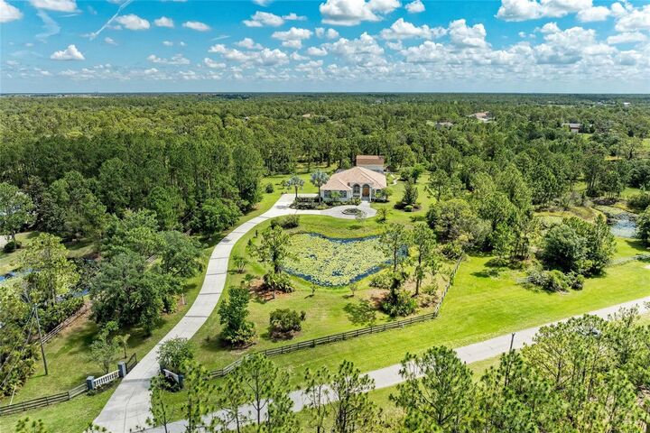 Property Photo: 20207 71st Avenue E FL 34211