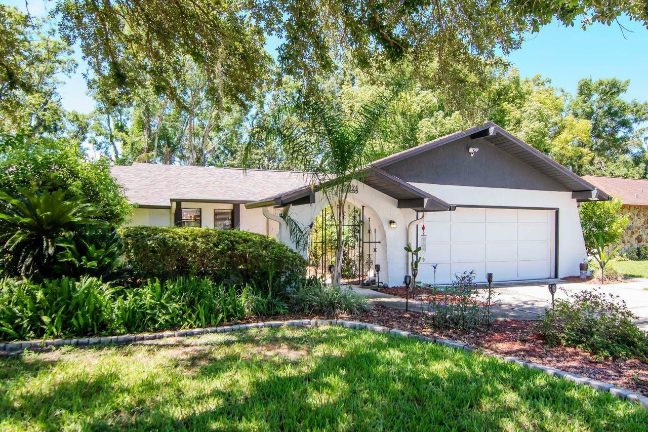 Property Photo: 23924 Forest Place FL 34639