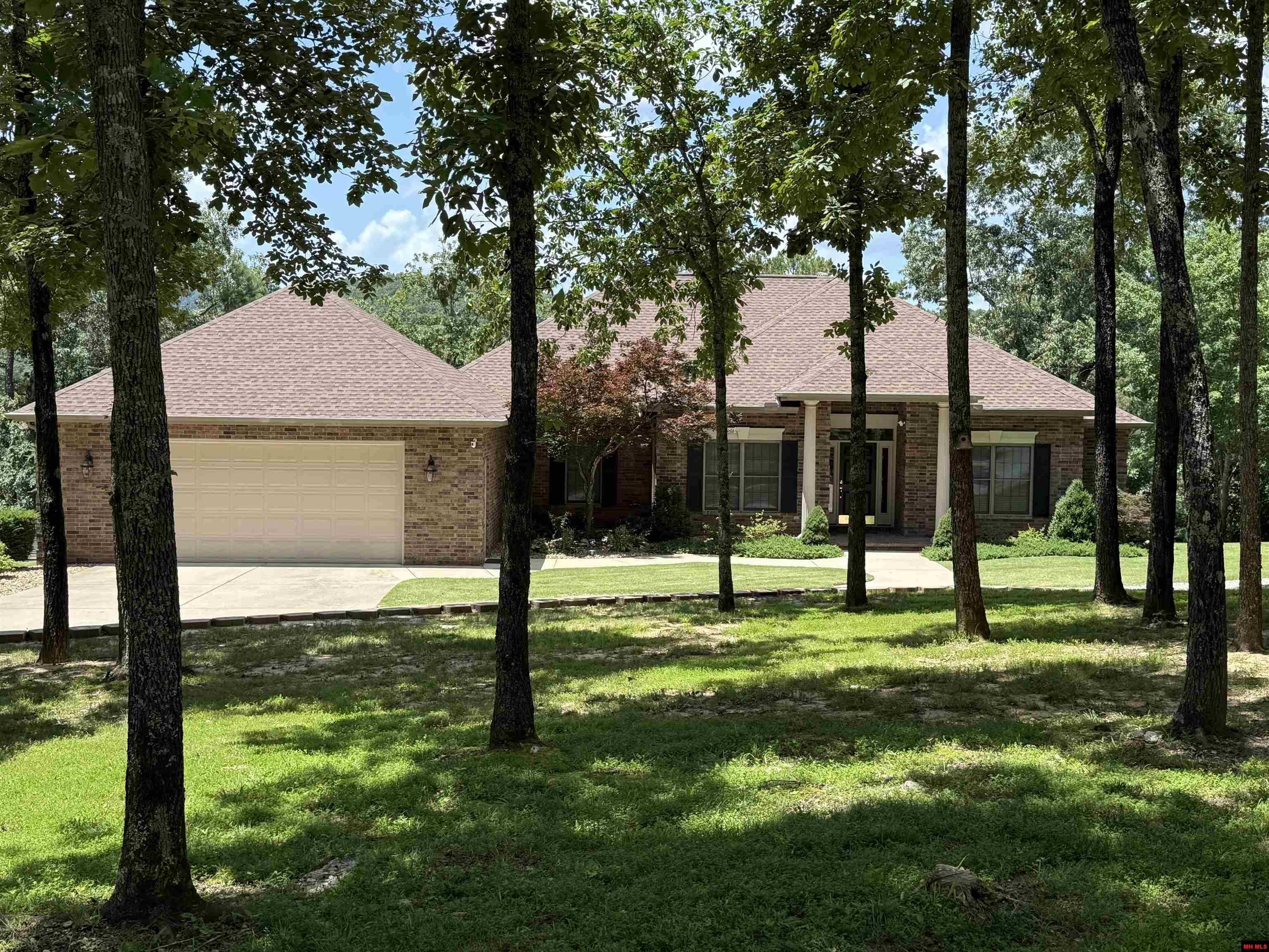 Property Photo: 699 Cougar Drive AR 72653