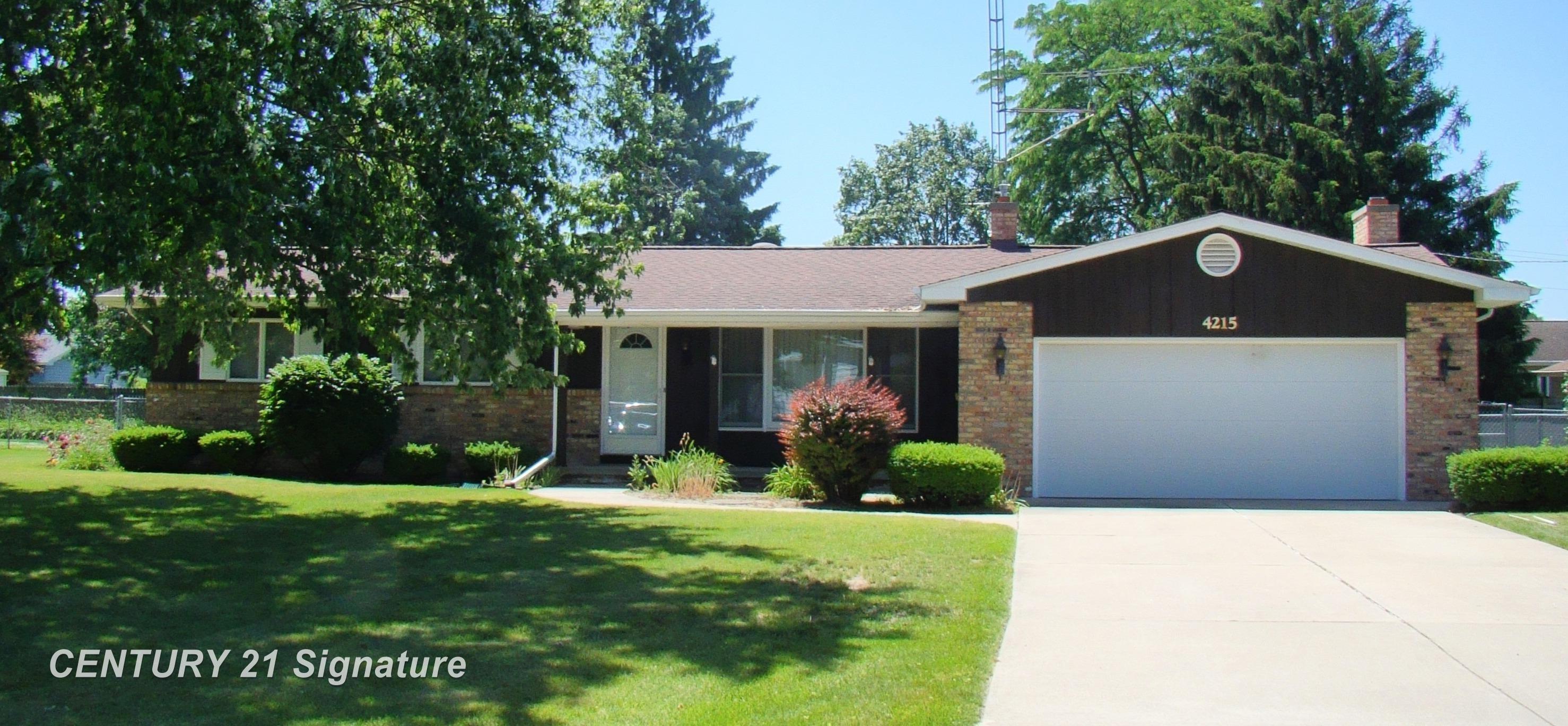 Property Photo: 4215 S Wayside Drive MI 48603