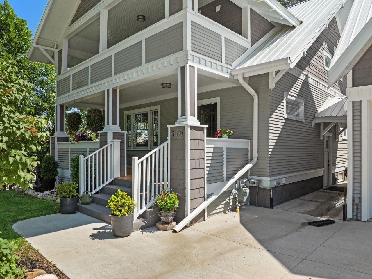 Property Photo: 519 4th Street SE ND 58701