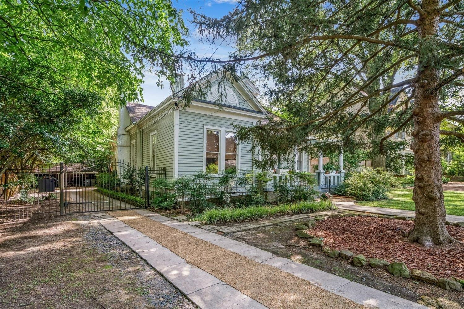 Property Photo: 1785 Glenwood Pl TN 38104