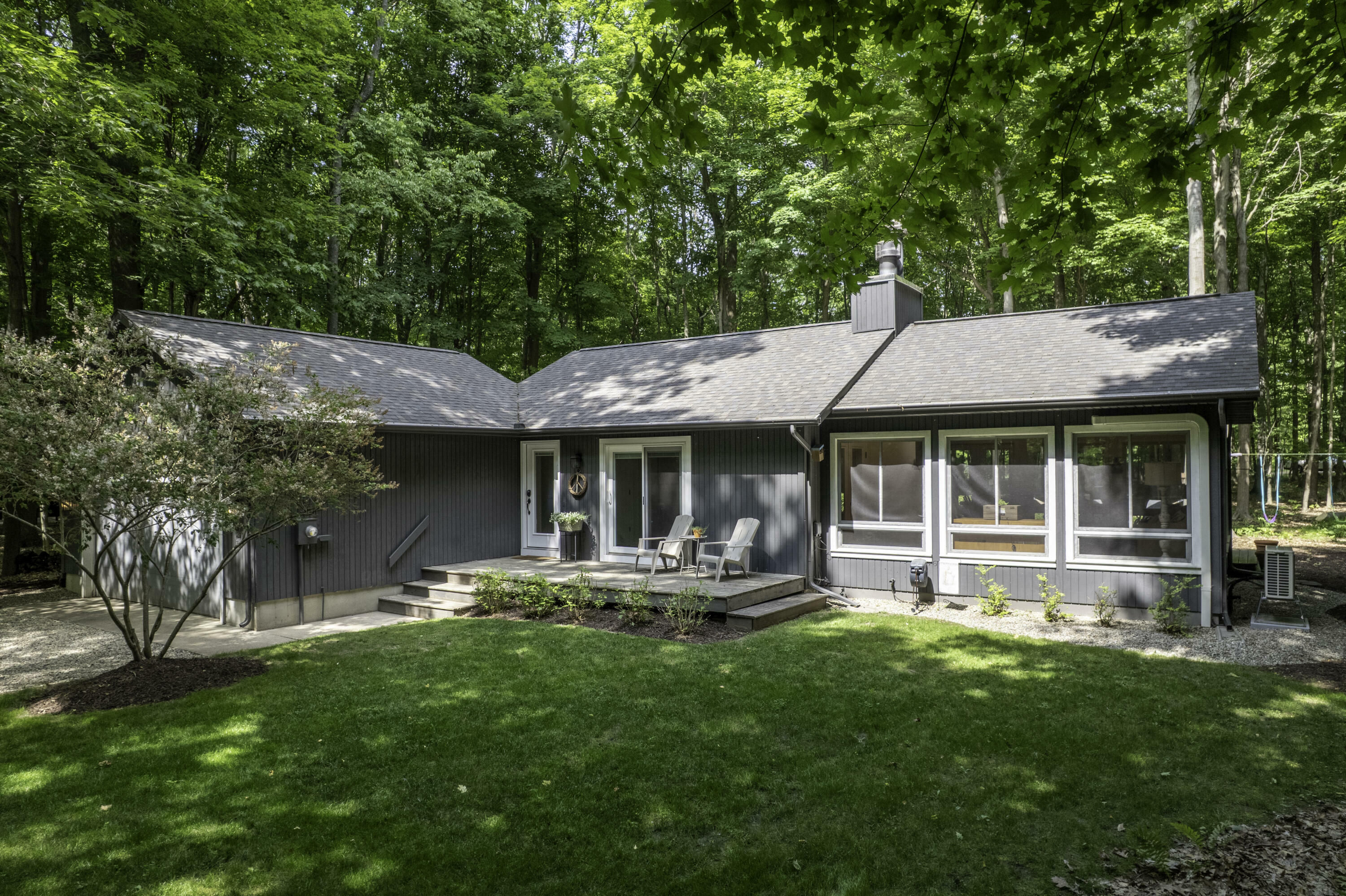 1227 Beech Drive  South Haven MI 49090 photo