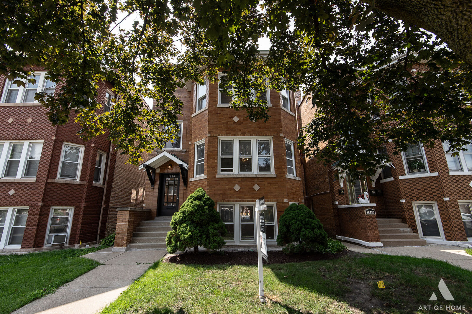 Property Photo:  1820 Gunderson Avenue  IL 60402 