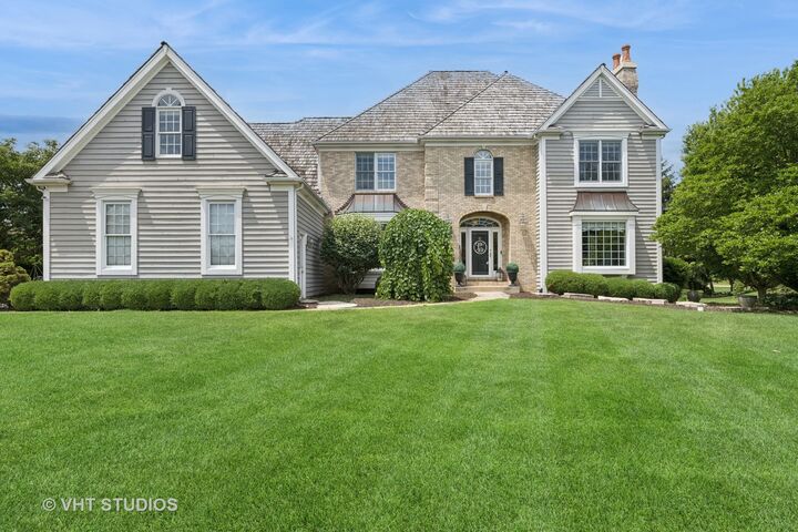 5609 Farmbrook Lane  Crystal Lake IL 60014 photo