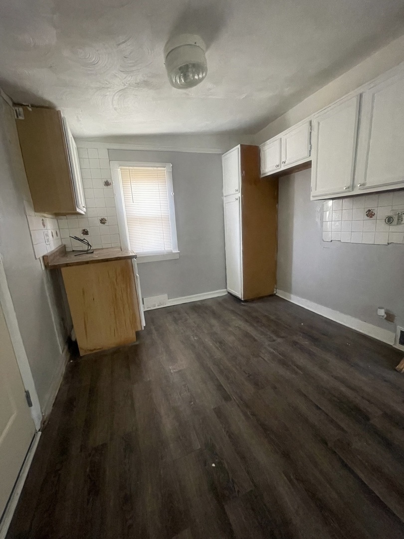 Property Photo: 9608 S Wallace Street IL 60628