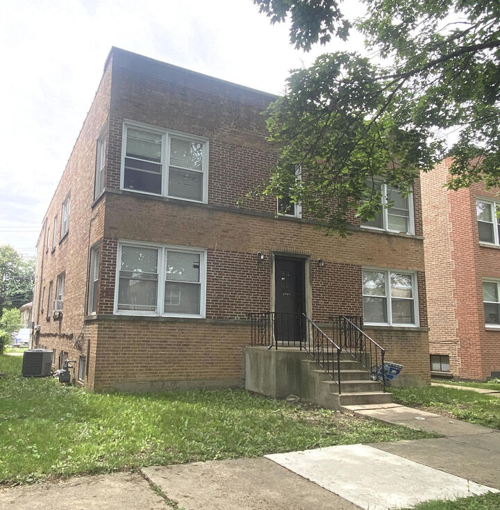Property Photo:  4907 Hull Street  IL 60077 