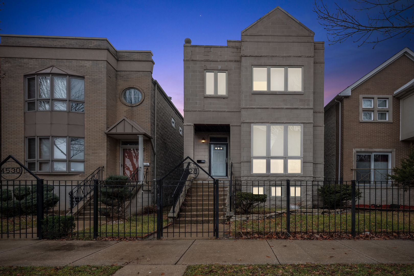 Property Photo: 4528 S Saint Lawrence Avenue IL 60653