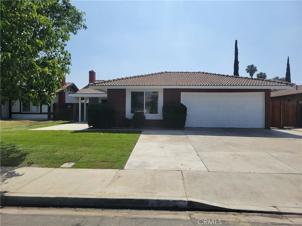 Property Photo:  12922 Glenmere Drive  CA 92553 
