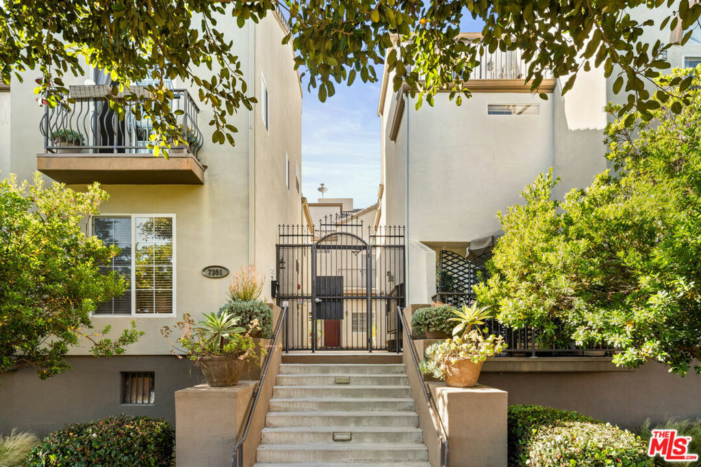 7301 W Manchester Avenue 113  Los Angeles CA 90045 photo