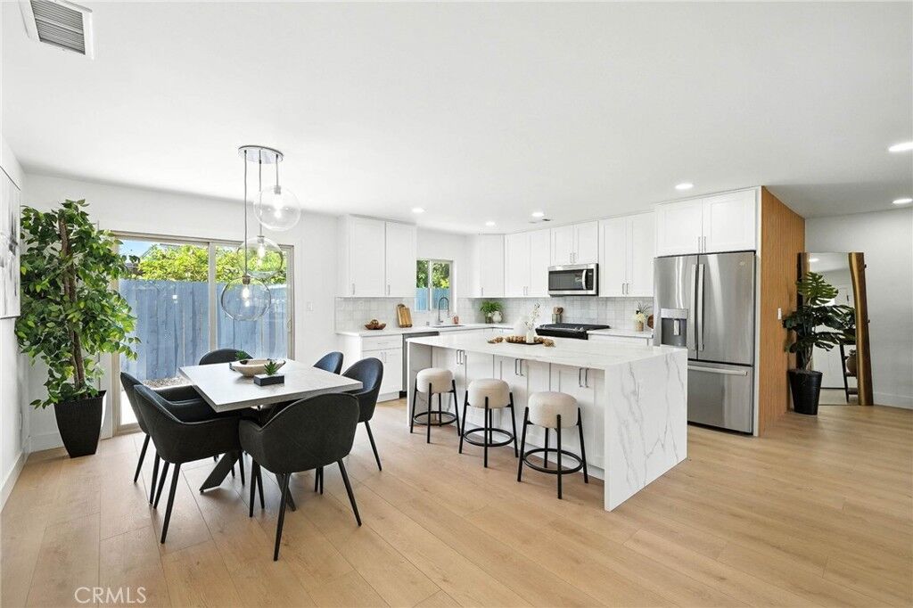 Property Photo: 12602 Roberto Way CA 92064