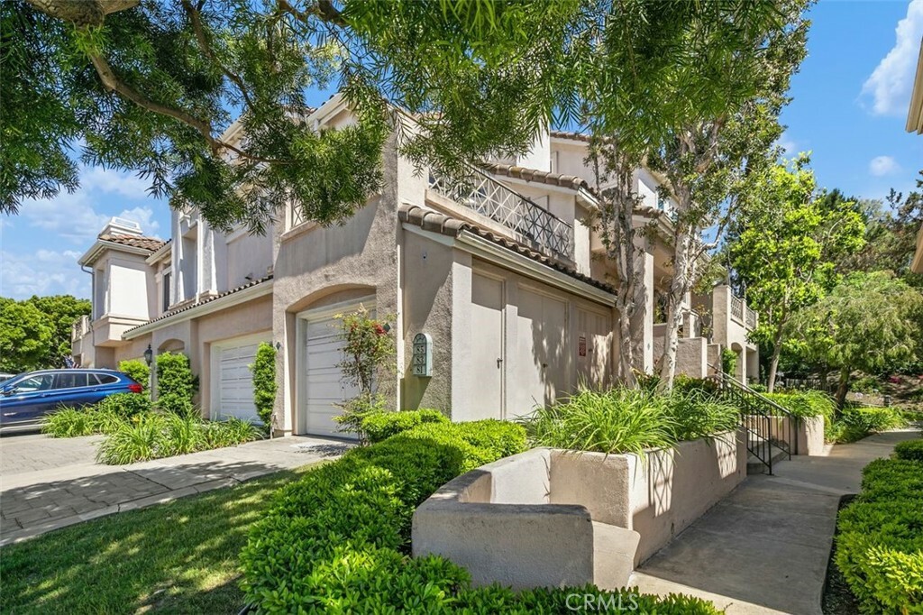 Property Photo:  85 Shorebreaker Drive  CA 92677 