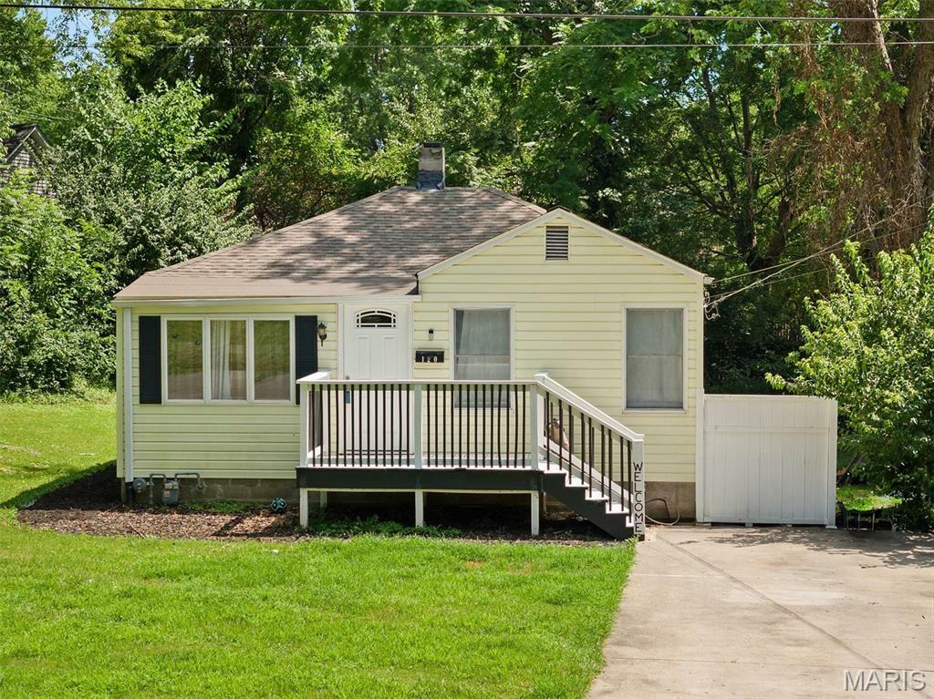 Property Photo: 120 W Washington Street IL 62234