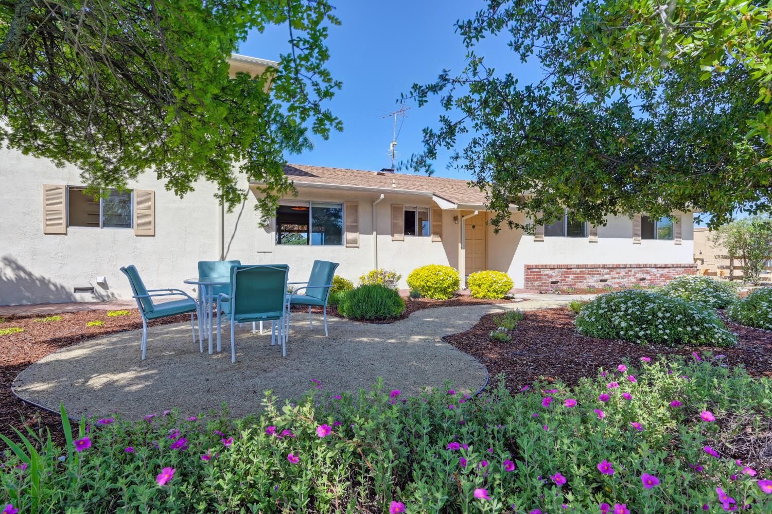 Property Photo:  5855 Carbondale Road  CA 95669 