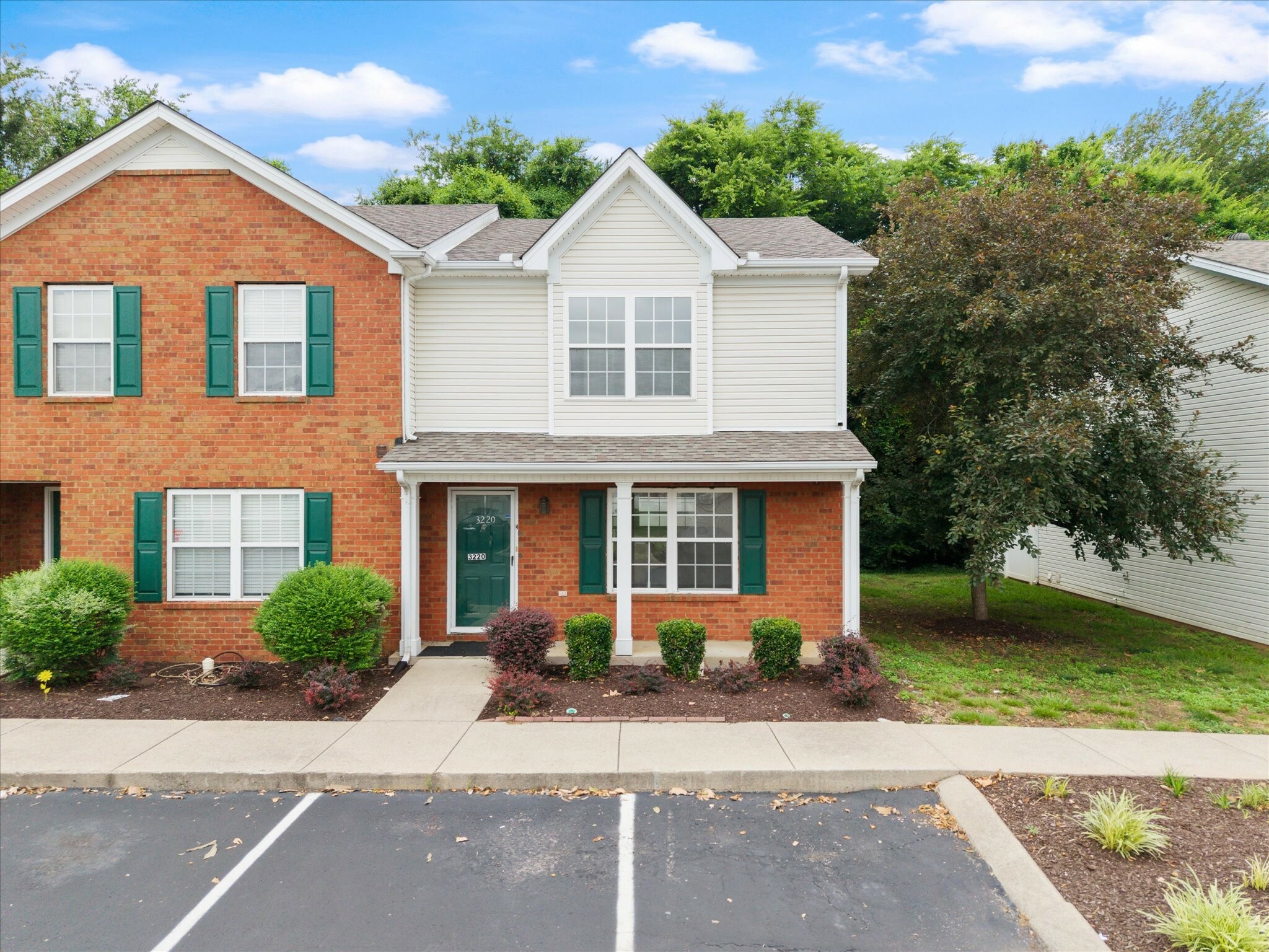 Property Photo: 3220 Prater Ct TN 37128