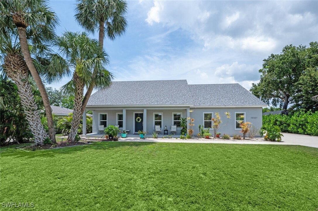 Property Photo: 10327 Pennsylvania Avenue FL 34135