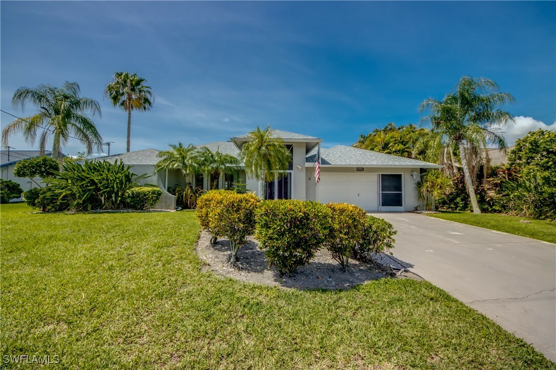 Property Photo: 2022 Four Mile Cove Parkway FL 33990