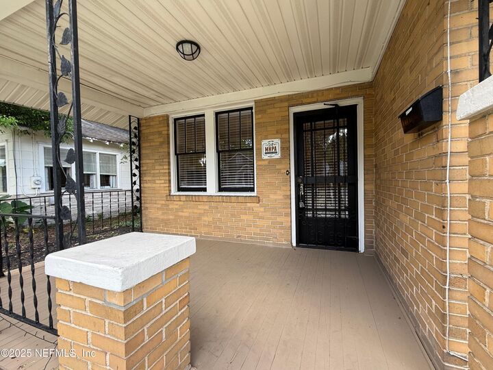 Property Photo:  4518 Astral Street  FL 32205 