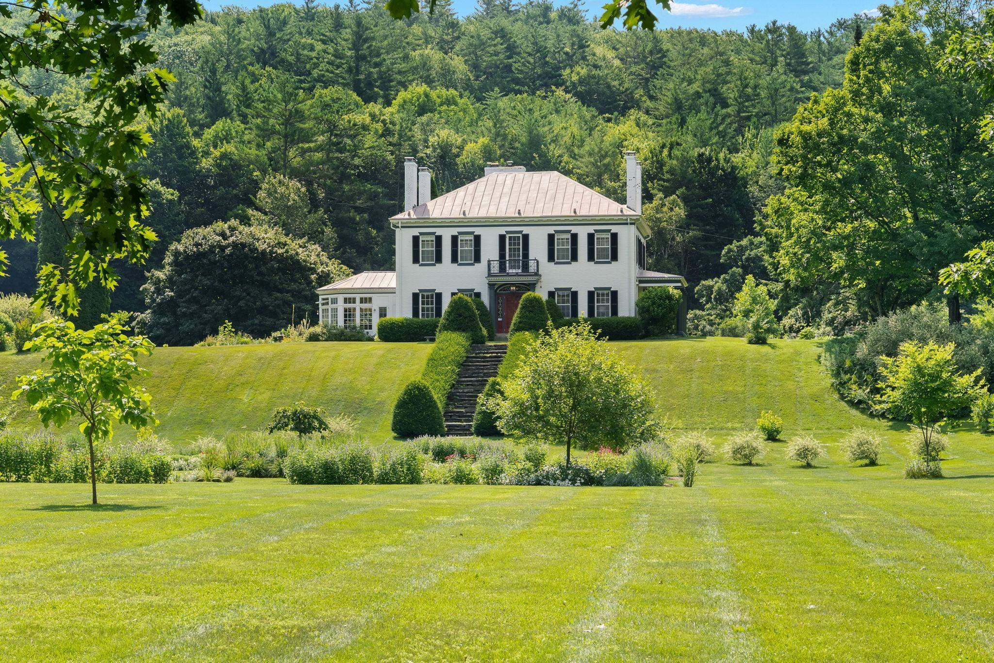 Property Photo: 594 Nh Route 10 NH 03777
