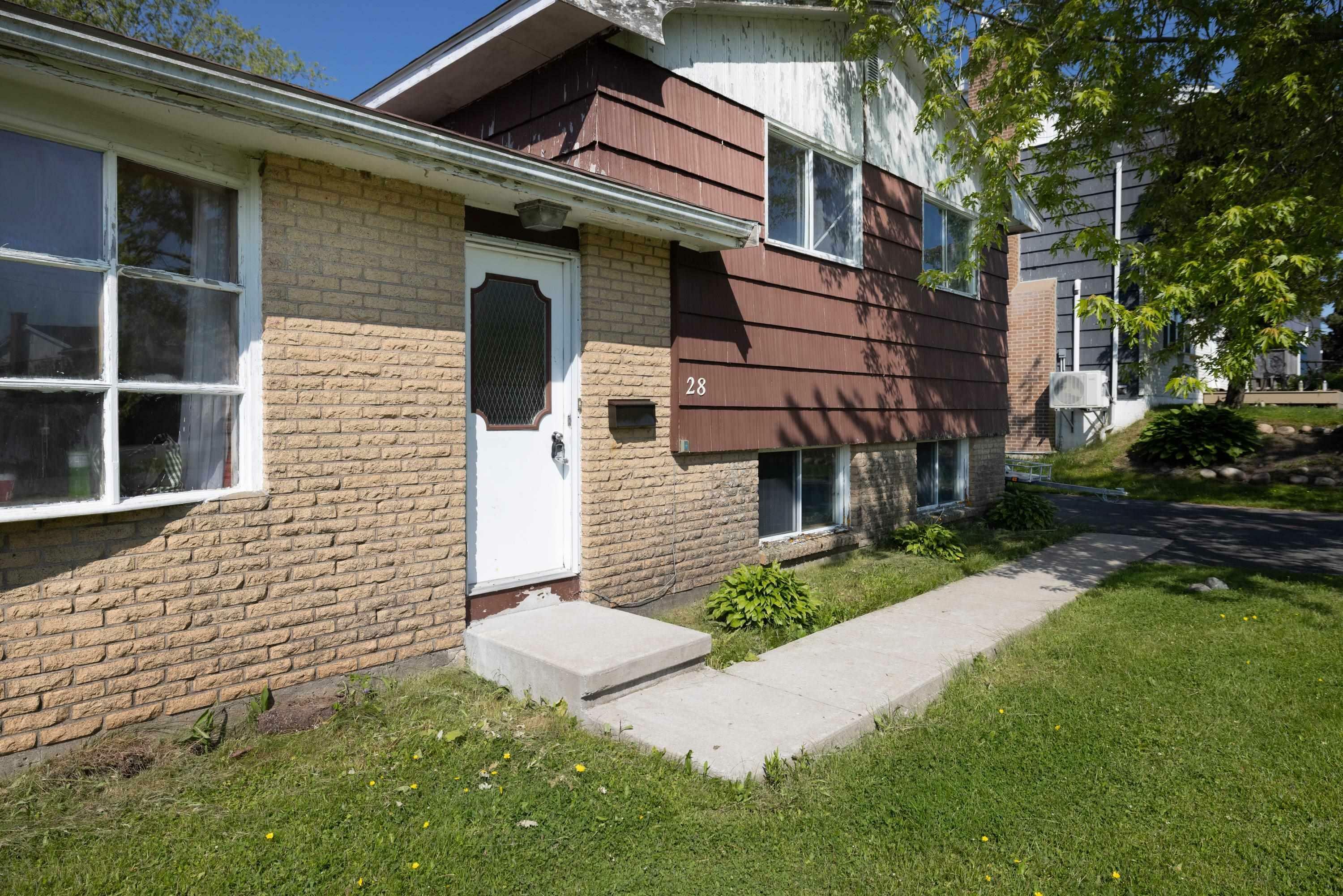 Photo de la propriété: 28 Hollyoake Lane NS B2V 1L7