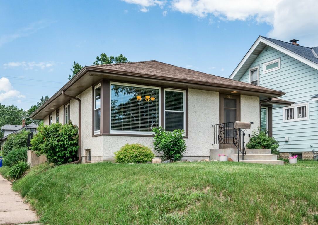 Property Photo: 881 Hyacinth Avenue E MN 55106