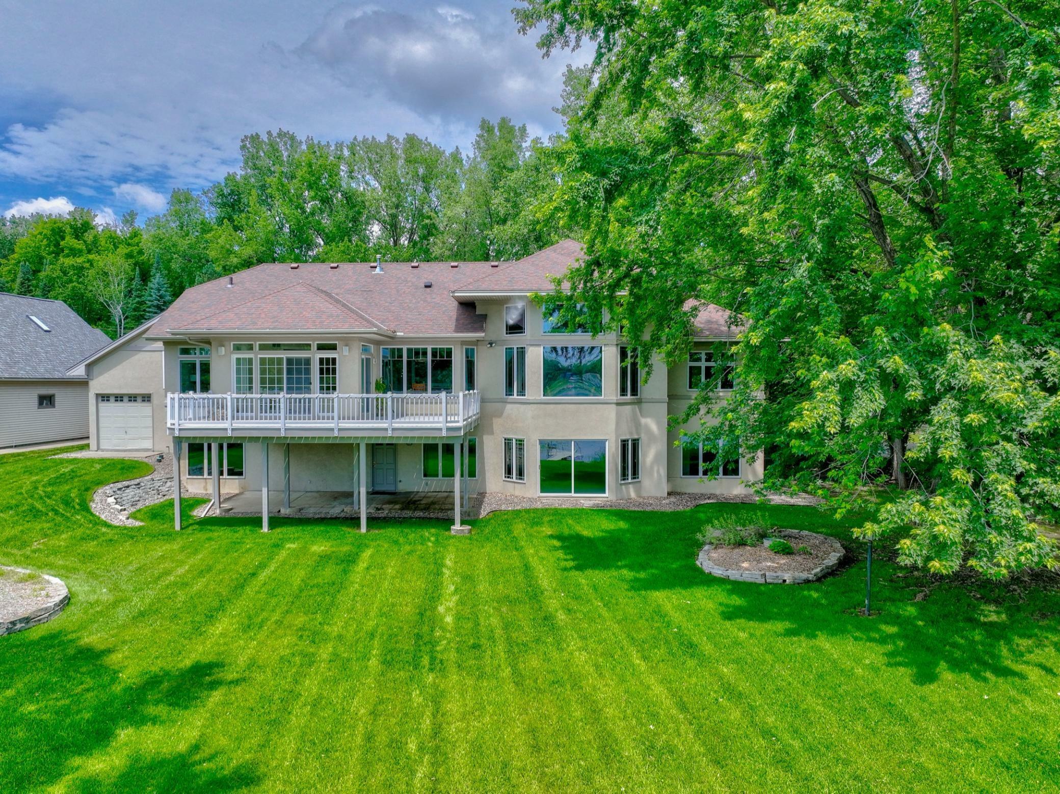 Property Photo: 926 N Kohlman Lane MN 55109