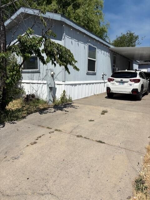Property Photo:  3601 Avenue C Spc 30  OR 97503 