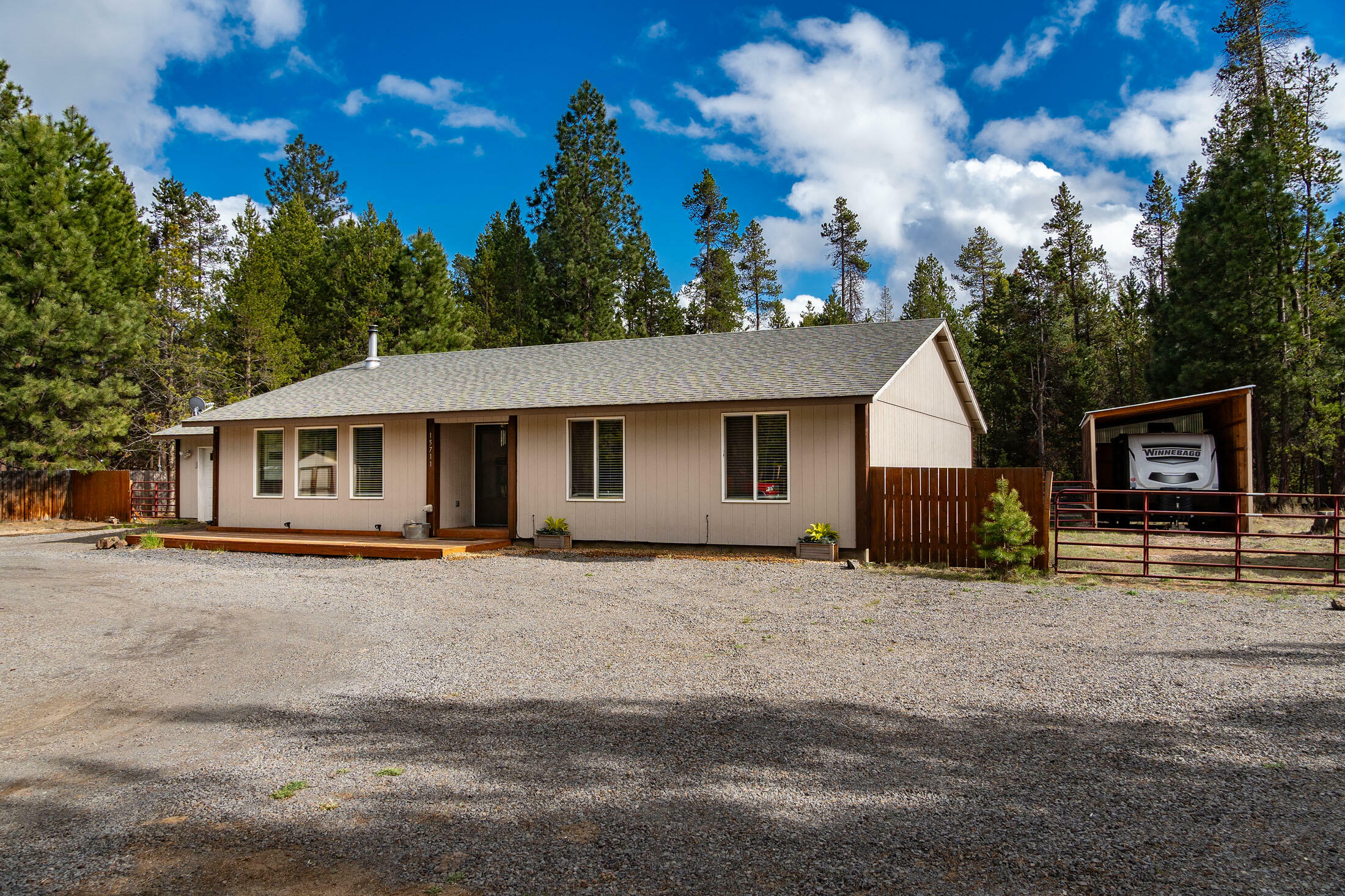 Property Photo: 15711 Park Drive OR 97739