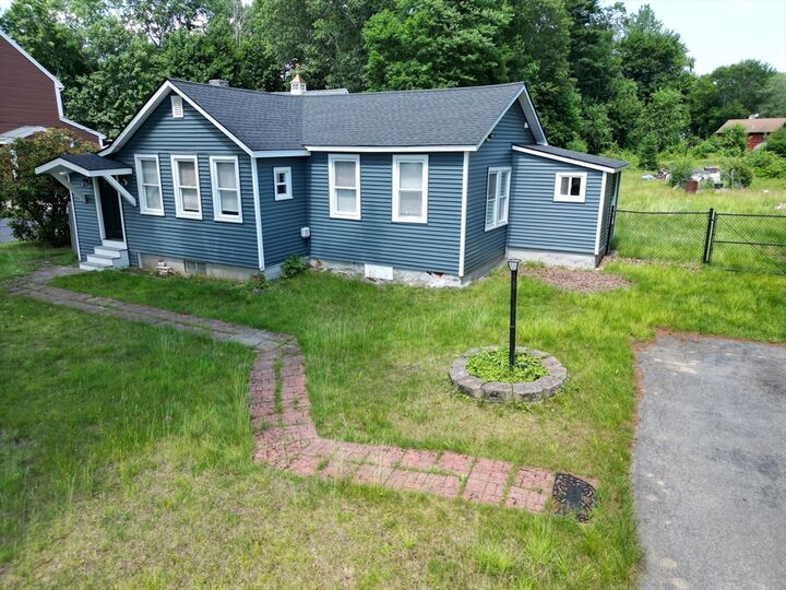 Property Photo:  89 Dudley St  MA 01752 