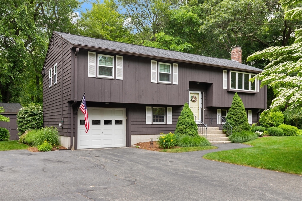 Property Photo: 11 Gunwood Ln MA 02356