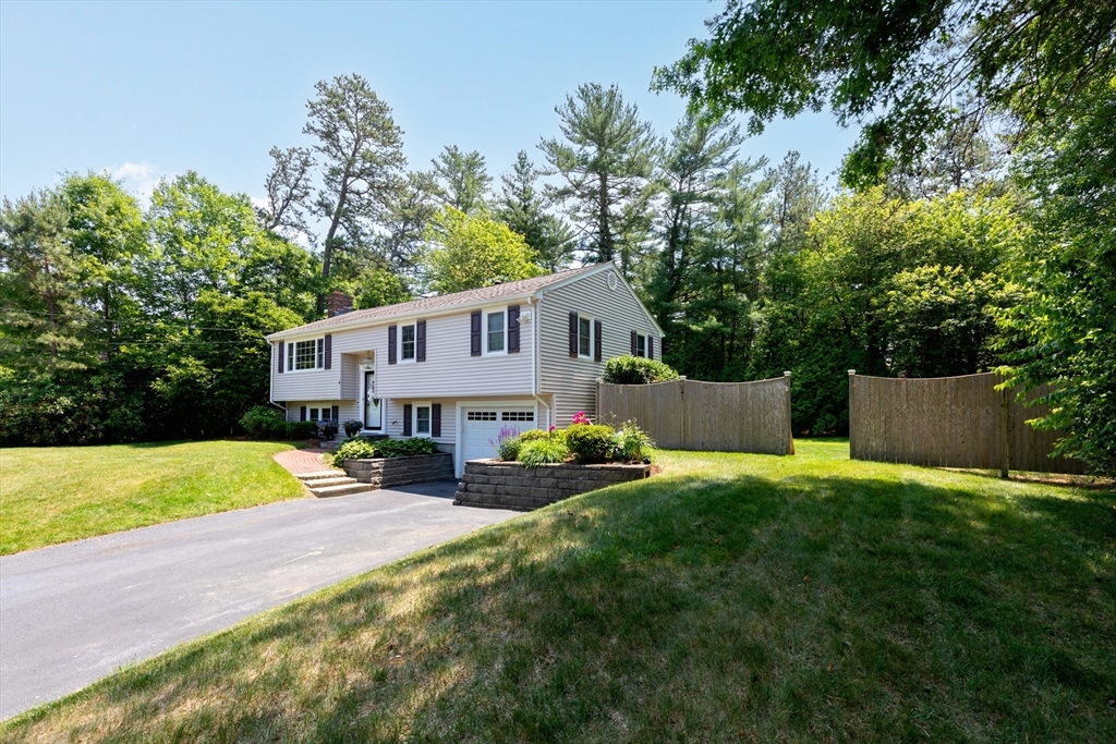 Property Photo:  4 Jester Way  MA 02360 