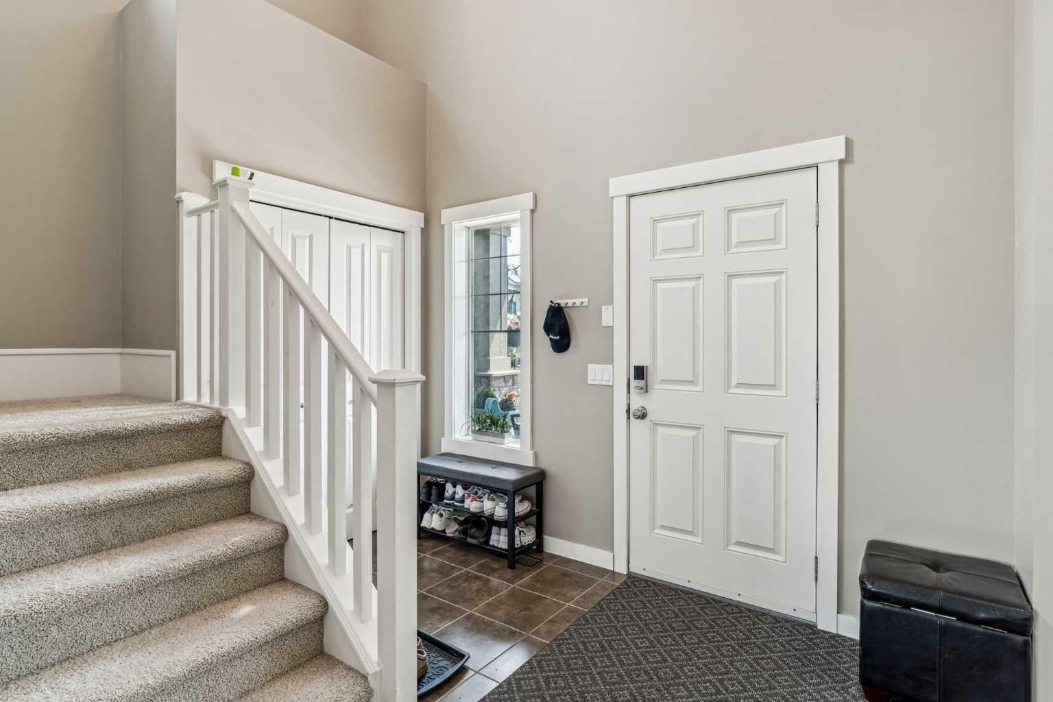Property Photo: 109 Elgin Meadows Manor SE AB T2Z 0M5