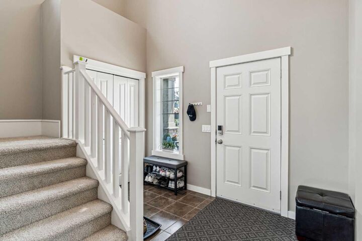 Property Photo:  109 Elgin Meadows Manor SE  AB T2Z 0M5 