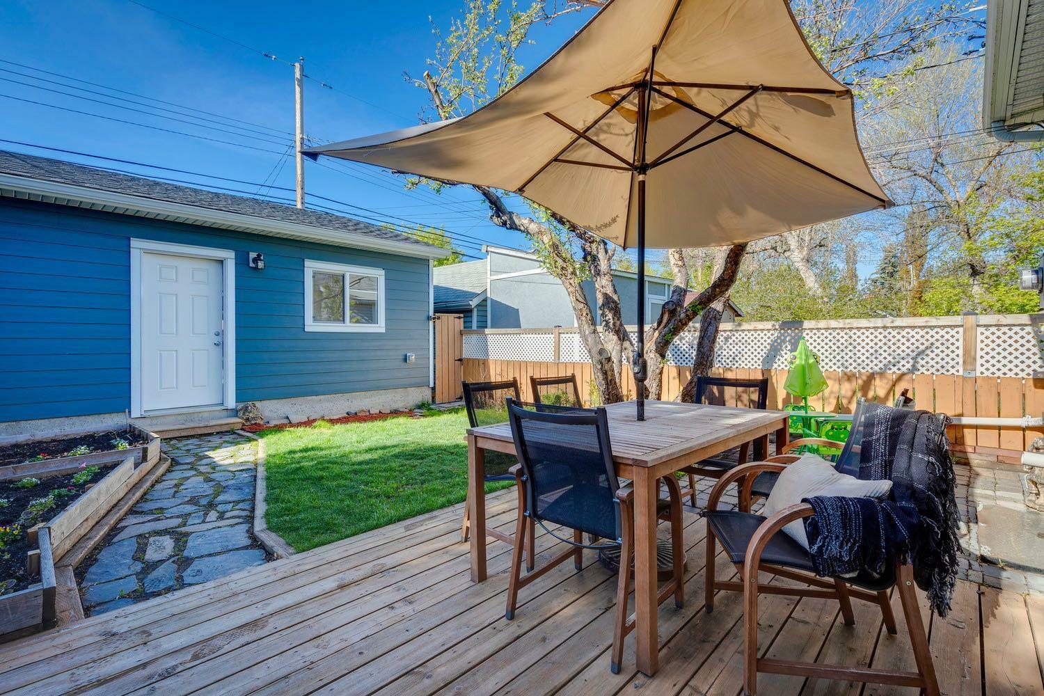 Property Photo: 317 9 Avenue NE AB T2E 0V7