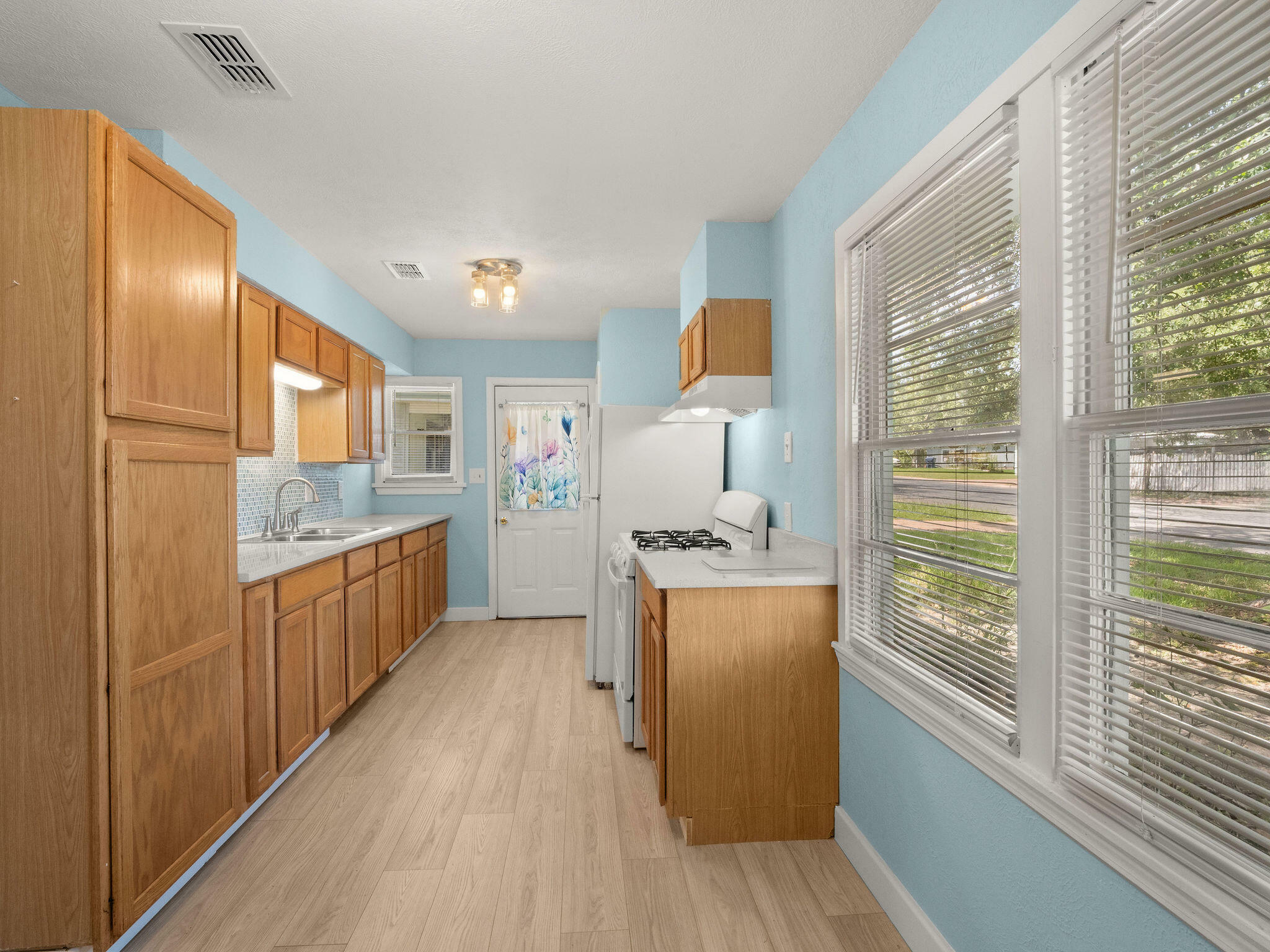 Property Photo: 1005 Anderson Dr LA 71446