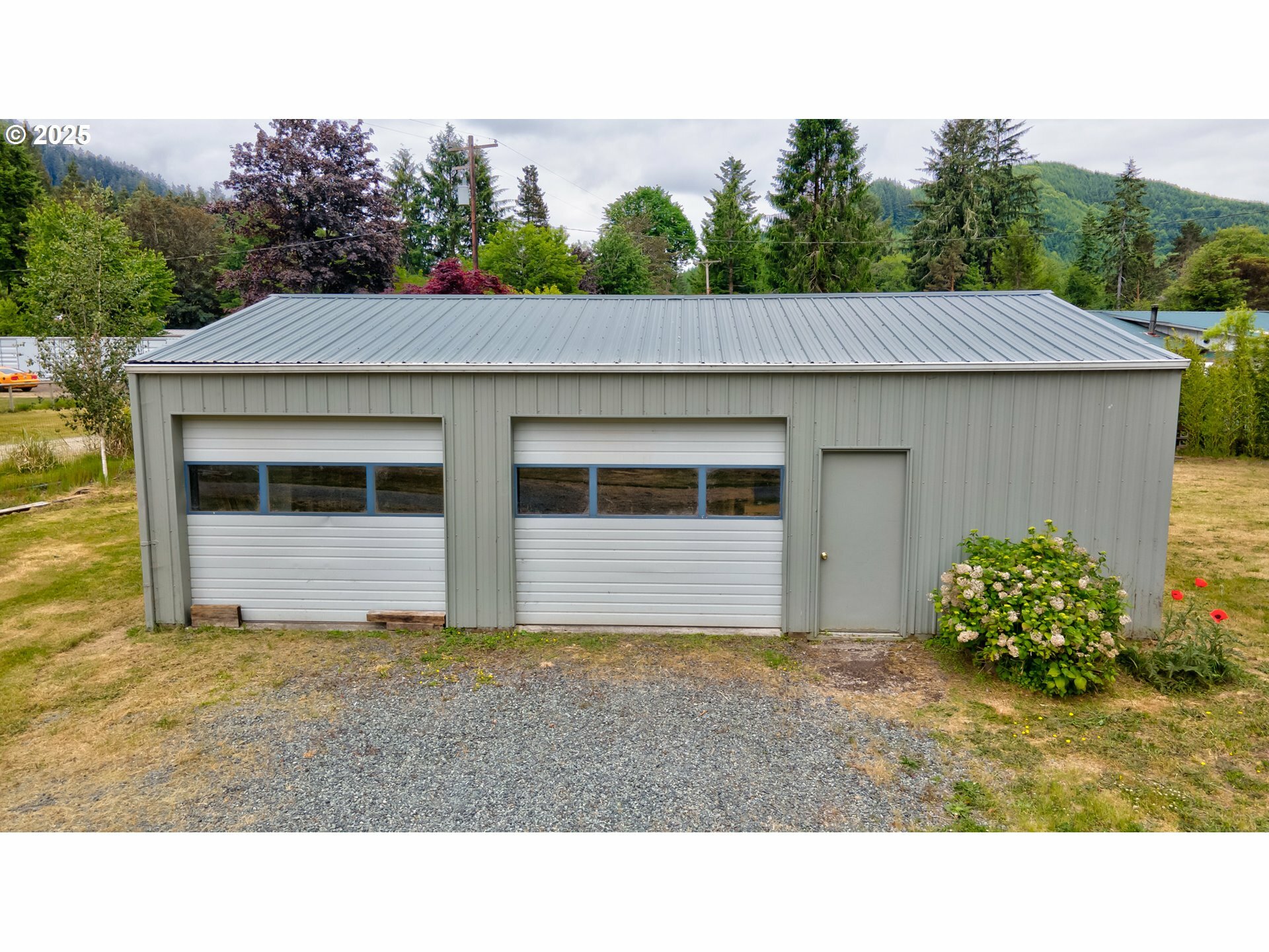 Property Photo: 26510 Foley Way OR 97131