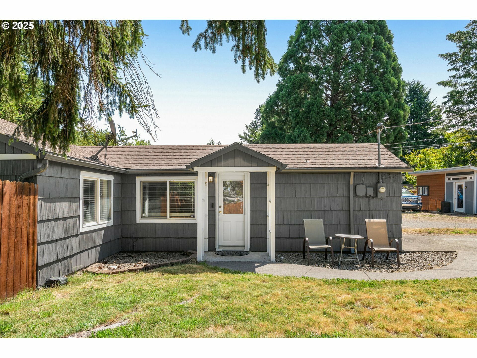 5741 SE Ogden St  Portland OR 97206 photo