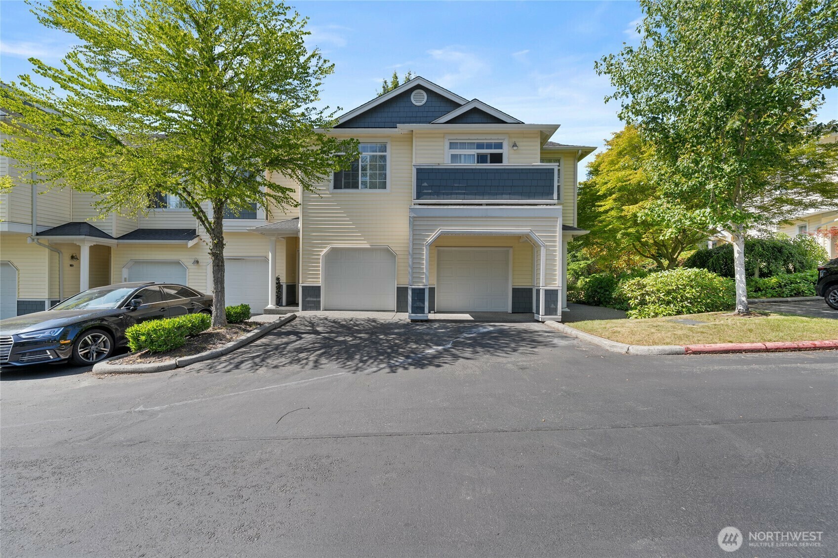Property Photo: 1855 SE Trossachs Boulevard 2001 WA 98075