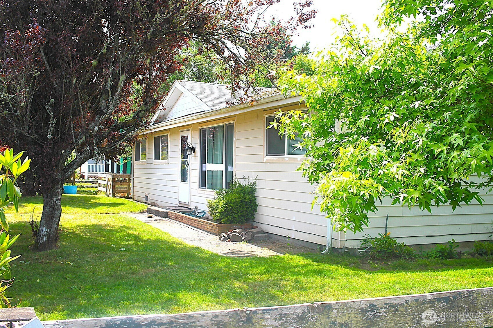 Property Photo: 703 S Broadway Street WA 98595